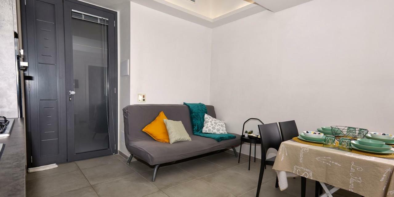 Annetta Apartment